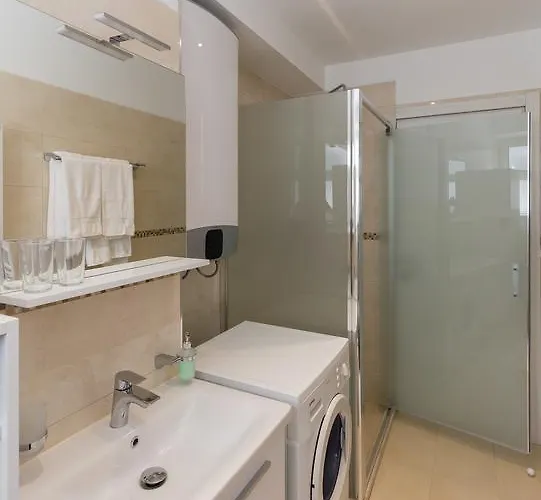 Nora By Duhomes Apartment